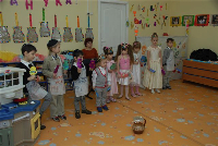 Brest Synagogue with Children Studying, 2004