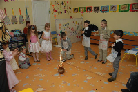 Brest Synagogue with Children Studying, 2004